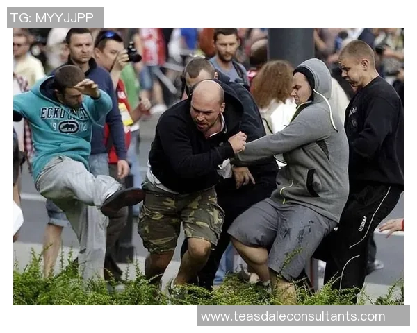 足球明星遭遇霸凌事件引发社会关注呼吁加强对运动员心理健康的重视